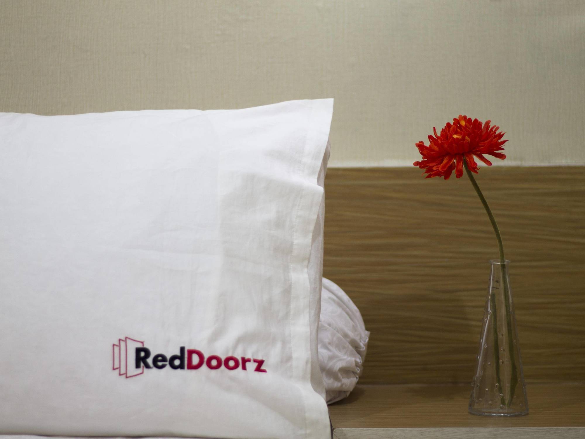 Reddoorz Plus @ Setiabudi Tengah Jakarta Eksteriør bilde